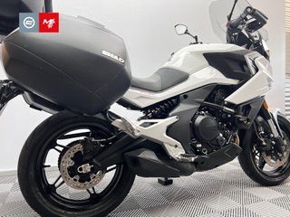 CFMOTO 700 MT 2023 7800 kms.