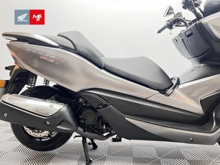 HONDA FORZA 300 2013 13550 kms.