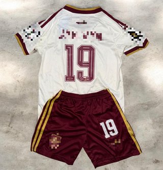 Conjunto Niño Camiseta y Pantalón
