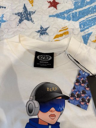 Camiseta Bershka BZRP Music Maker Tour 2023