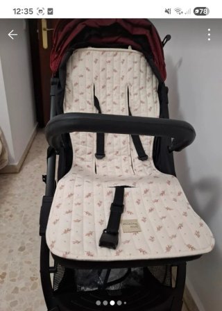 Silla de paseo bebé negra y burdeos
