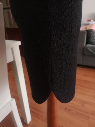 Falda negra Mango Talla 34