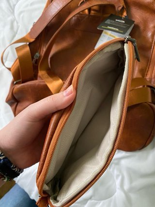 Bolso de cuero sintético marrón