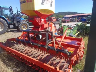 Rotavator Kuhn con rodillo packer y siembra