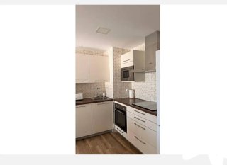 APARTAMENTO EN PRIMERA LÍNEA DE PLAYA PONIENTE.