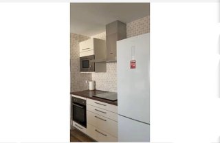 APARTAMENTO EN PRIMERA LÍNEA DE PLAYA PONIENTE.