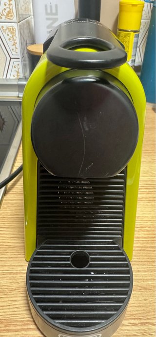Cafetera Nespresso DeLonghi Essenza Mini