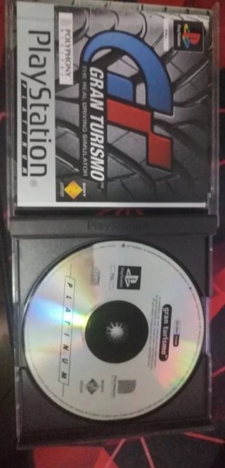 PlayStation One Slim(PS One)Blanca+2 mandos+Juego