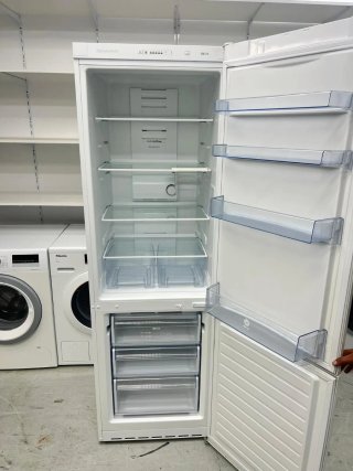 Nevera marca Balay Total NoFrost con garantía