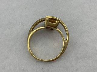 anillo oro 18k con piedra