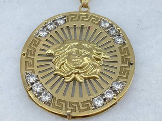 colgante oro 18k con piedra