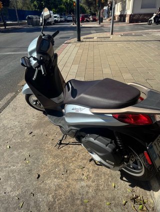 Piaggio Medley 125 Plata