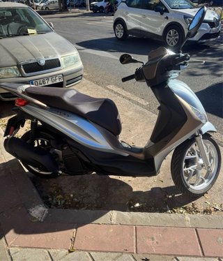 Piaggio Medley 125 Plata