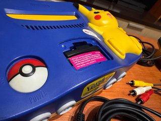 Nintendo 64 Pikachu Edición Especial