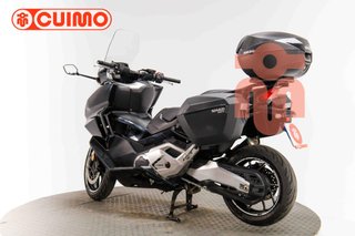 HONDA FORZA 750