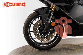 HONDA FORZA 750