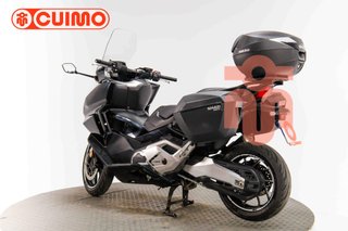 HONDA FORZA 750