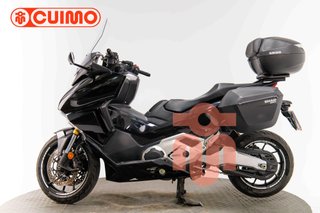 HONDA FORZA 750