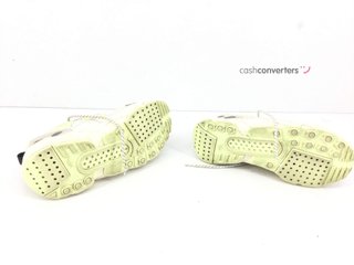 zapatillas adidas