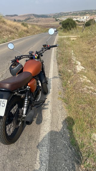 Moto 125cc Naked 4.000 km