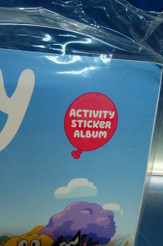 Álbum de cromos Bluey Panini, nuevo precintado