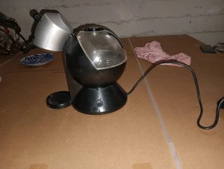 Cafetera Dolce Gusto Negra