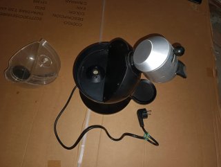 Cafetera Dolce Gusto Negra