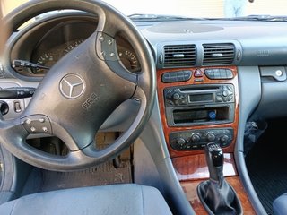 Mercedes-Benz Clase C 2003