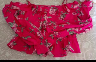 Blusa H&M floral rosa talla L