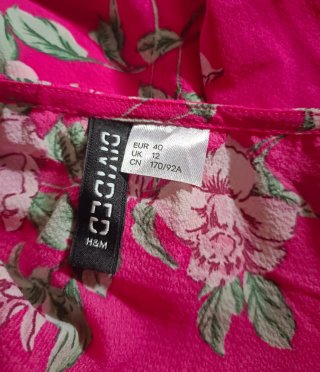 Blusa H&M floral rosa talla L