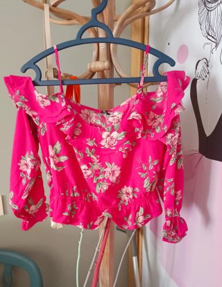 Blusa H&M floral rosa talla L