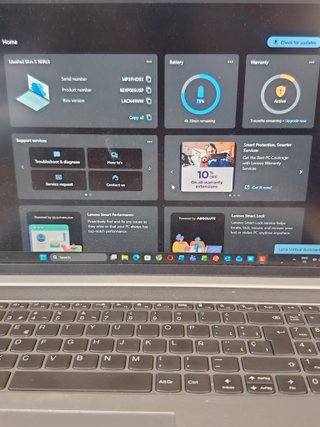 Portátil Lenovo IdeaPad Slim 5 16IRL8