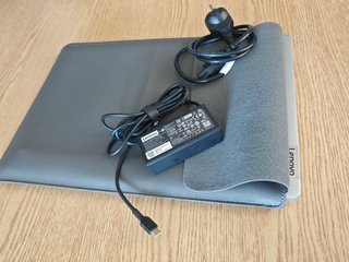 Portátil Lenovo IdeaPad Slim 5 16IRL8