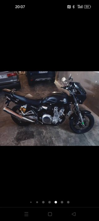 Yamaha XJR 1300 Negra