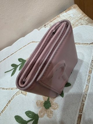 Billetera Carolina Herrera rosa
