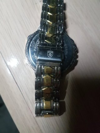 Reloj Ferrari Dorado y Rosa
