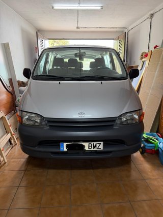 Toyota Hiace 2001