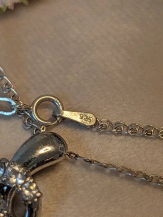 Collar de plata con circonitas