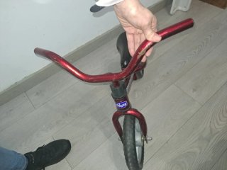 Bicicleta de aprendizaje Chicco Roja