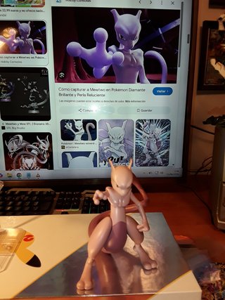 Figura Mewtwo Articulada 15cm