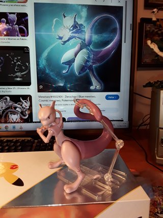 Figura Mewtwo Articulada 15cm