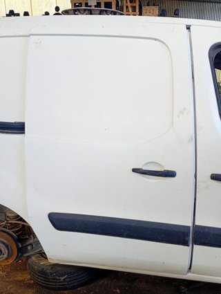 PUERTA LATERAL CORREDERA DERECHA Citroen Berlingo Furgón (2008->)