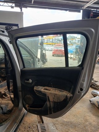 PUERTA TRASERA DERECHA Dacia Sandero II (10.2012->)