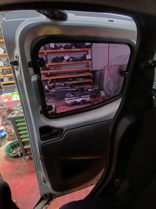 PUERTA LATERAL CORREDERA DERECHA Citroen Nemo (2008->)