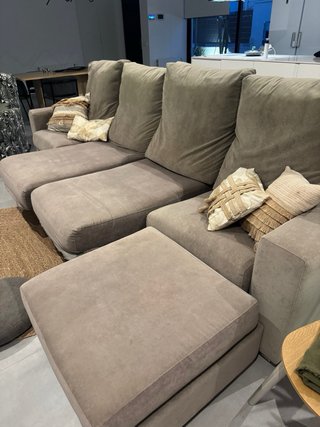 Sofá Chaiselongue 4 plazas gris tostado