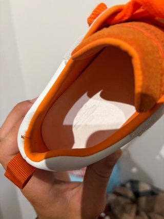 Hermes Sneakers Blancas y Naranja