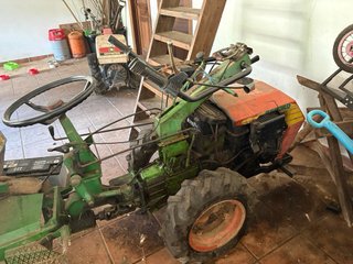 Motocultor con remolque