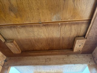 Mesa extensible + 4 sillas (madera maciza).