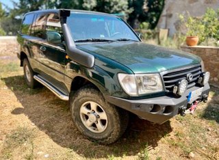 Toyota Land Cruiser 100 2000
