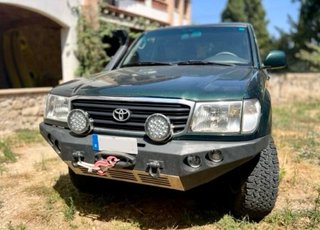 Toyota Land Cruiser 100 2000